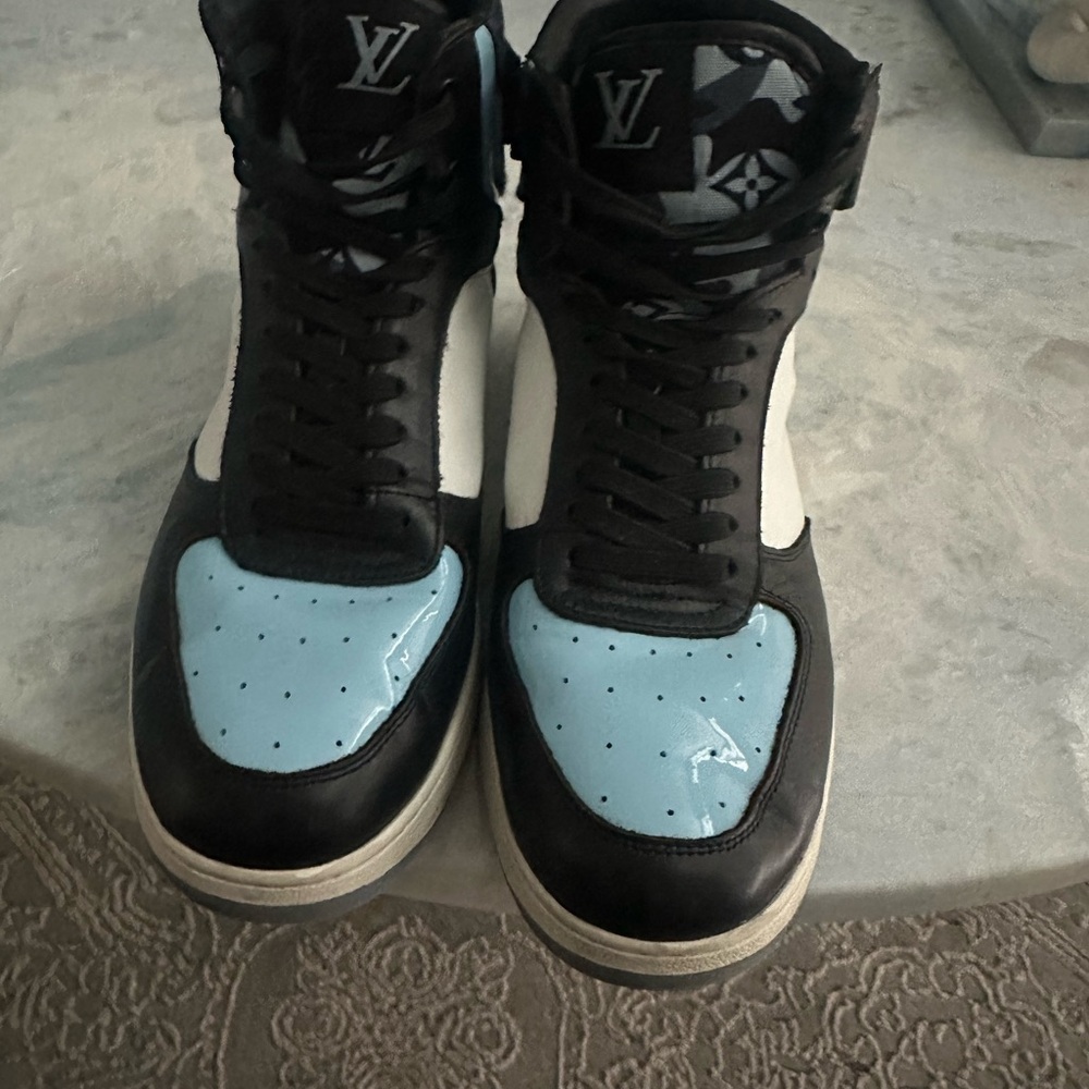 Louis Vuitton 

Leather/Monogram Rivoli Sneaker Boots Powder Blue/Black - Picture 2 of 6